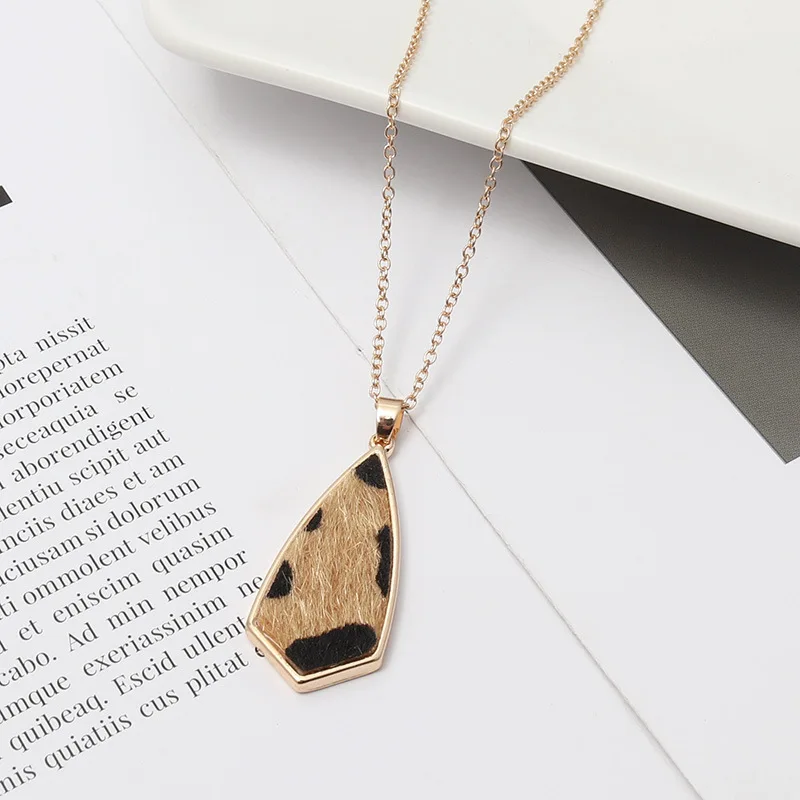 Acrylic Abalone Shell Leopard  - Body Jewelry Brands ulasan dan harga